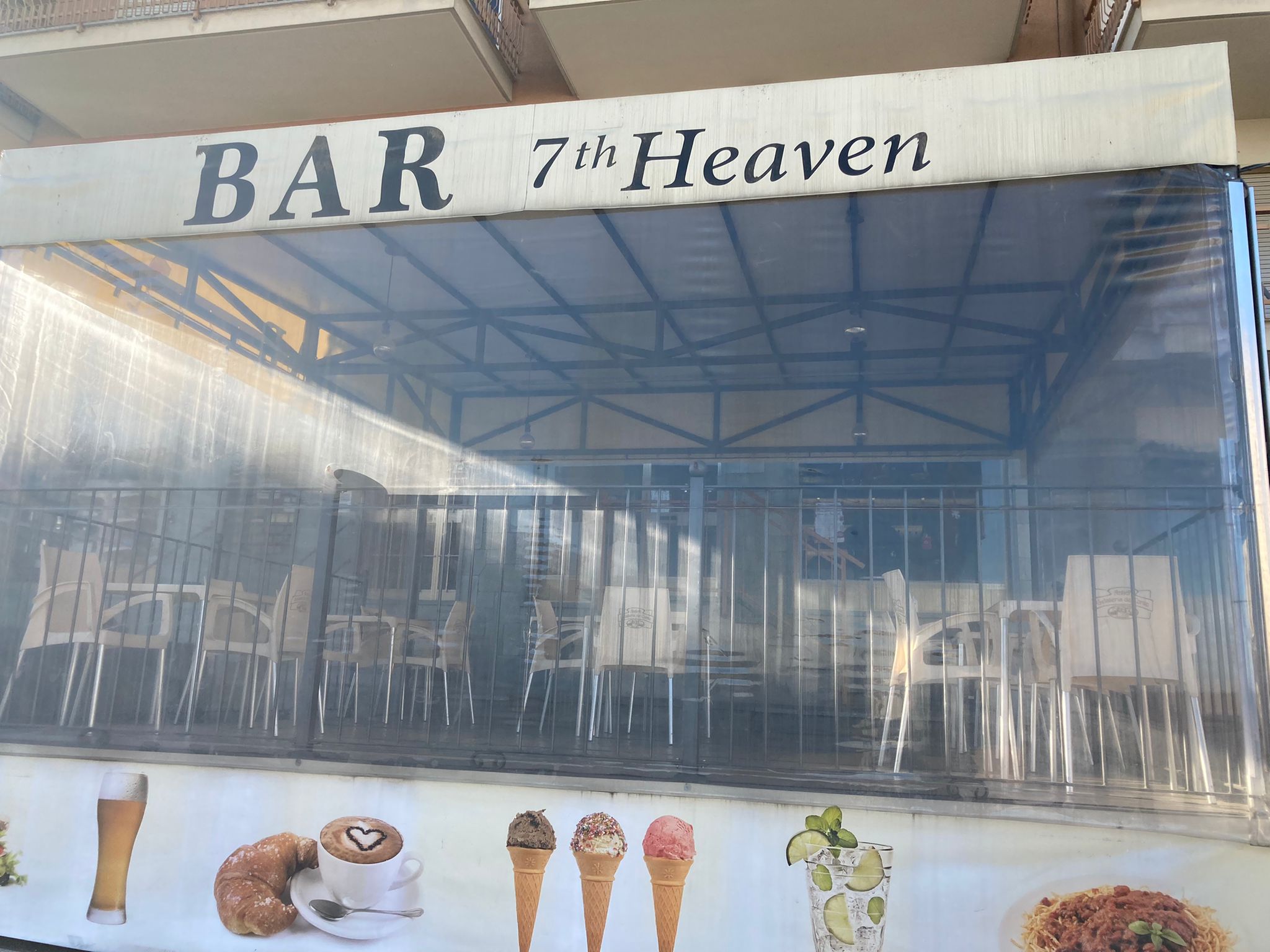 caffè e brioche BAR 7TH HEAVEN di ENVIE