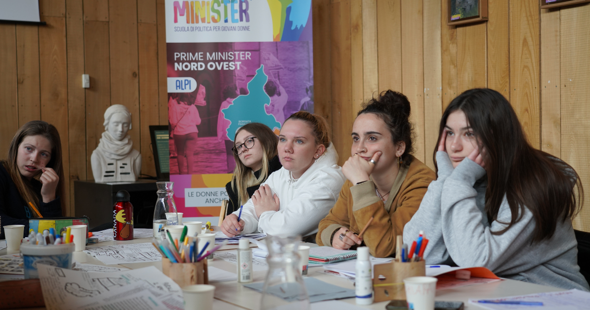 Sostieni le ragazze di Prime Minister! di PRIME MINISTER Sostieni le ragazze di Prime Minister!-PRIME MINISTER