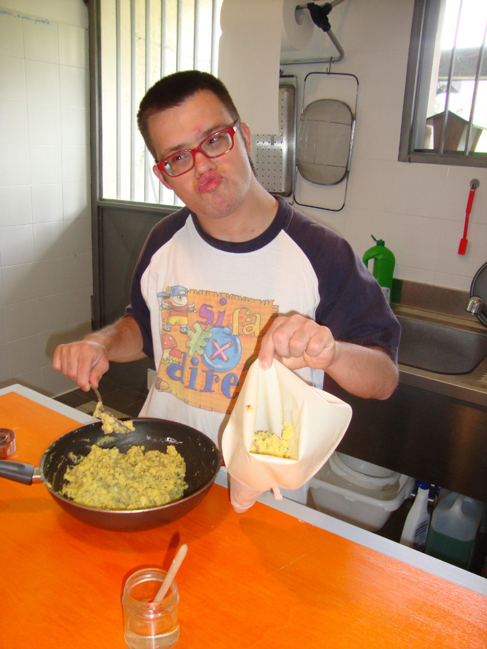 Liberi di scegliere. Liberi di abitare di AGPD Onlus Liberi di scegliere. Liberi di abitare-AGPD Onlus