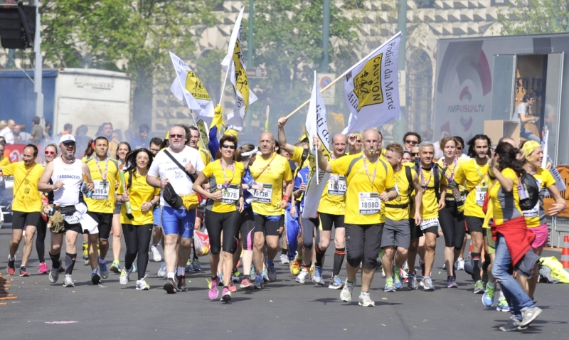 Marziani alla Milano Marathon 2015 di ASD Podisti da Marte Marziani alla Milano Marathon 2015-ASD Podisti da Marte