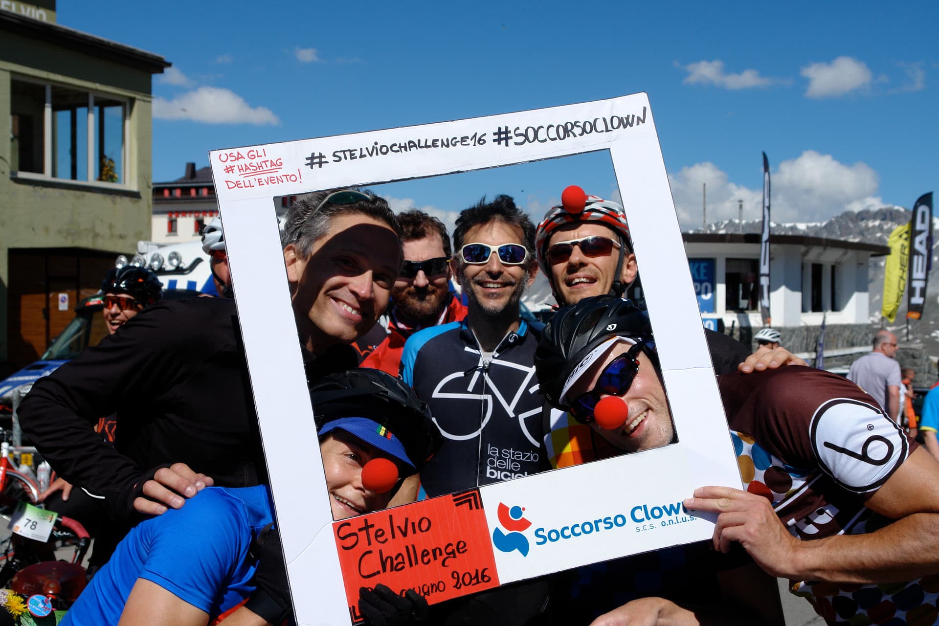 Scala lo Stelvio con Soccorso Clown -Soccorso Clown Onlus