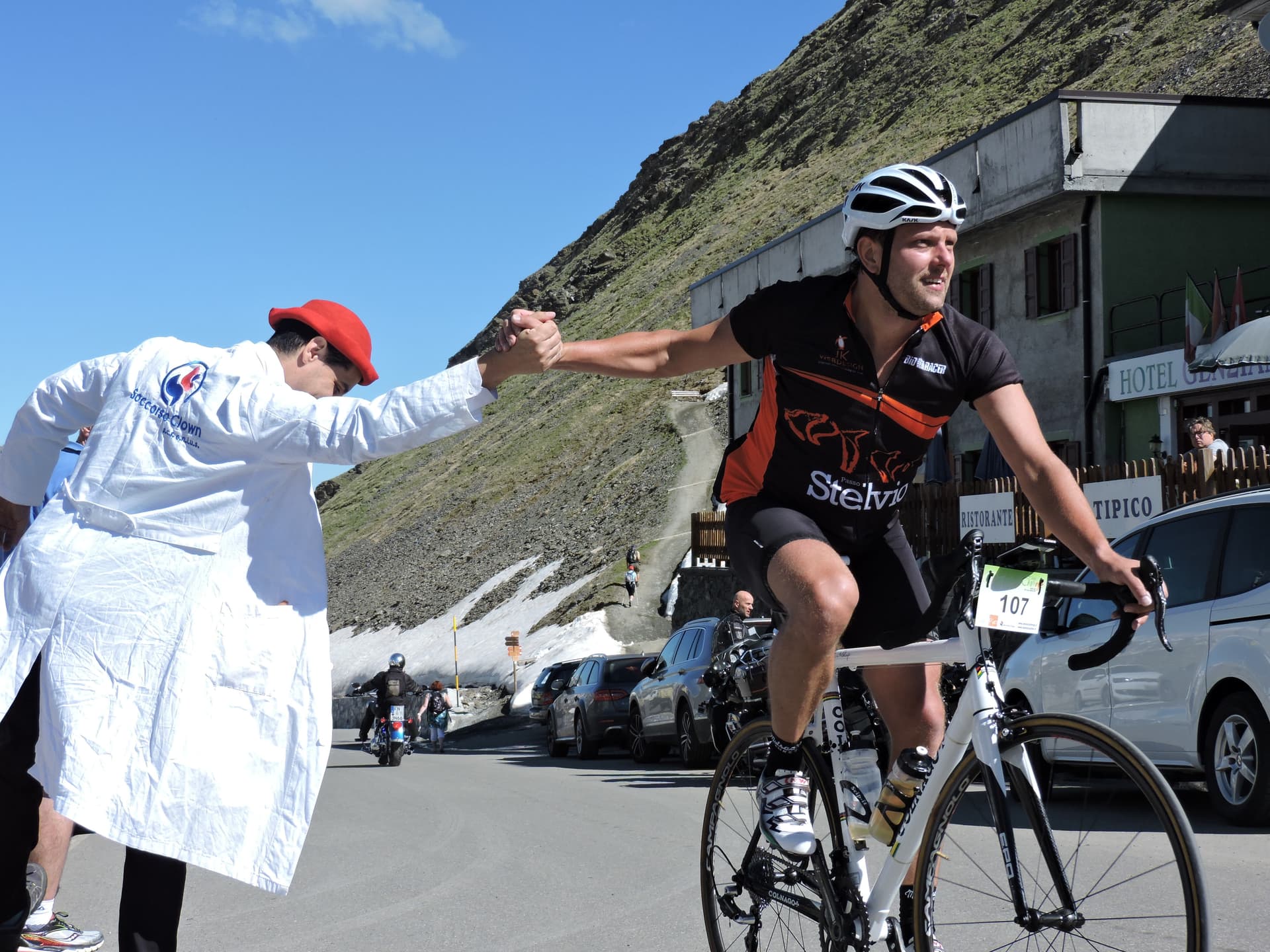Sullo Stelvio col sorriso, non è finita!-Soccorso Clown Onlus