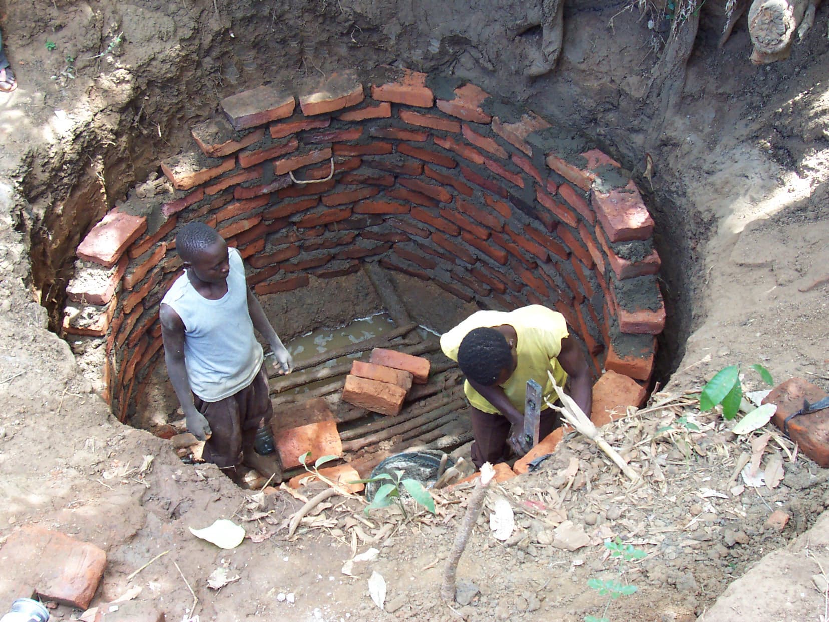 Costruzione di un Pozzo in Kenya -AMREF