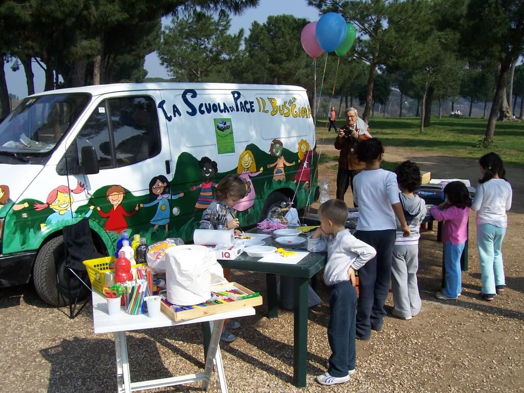 Ripartiamo con la Carovana della Gioia-La Scuola di Pace