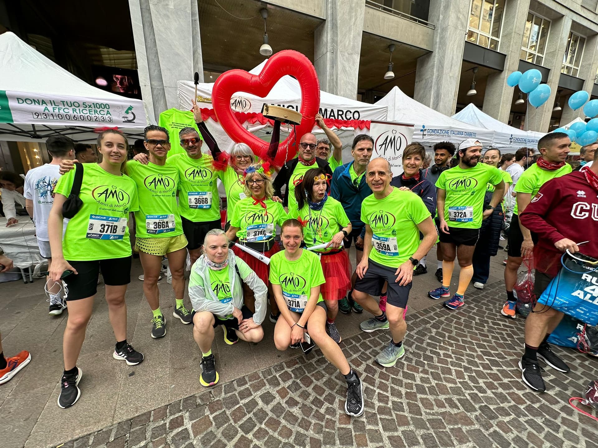 Amici di Marco alla Milano Marathon 2024