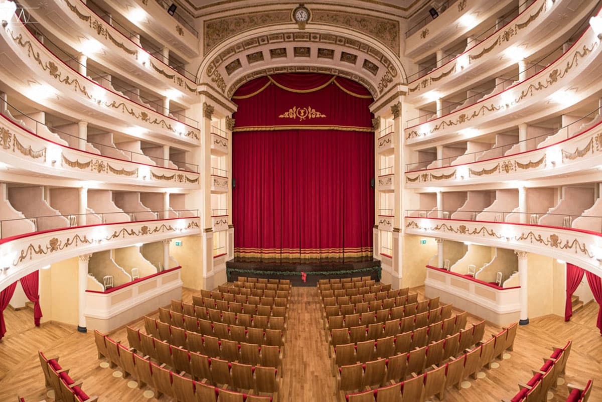 platea