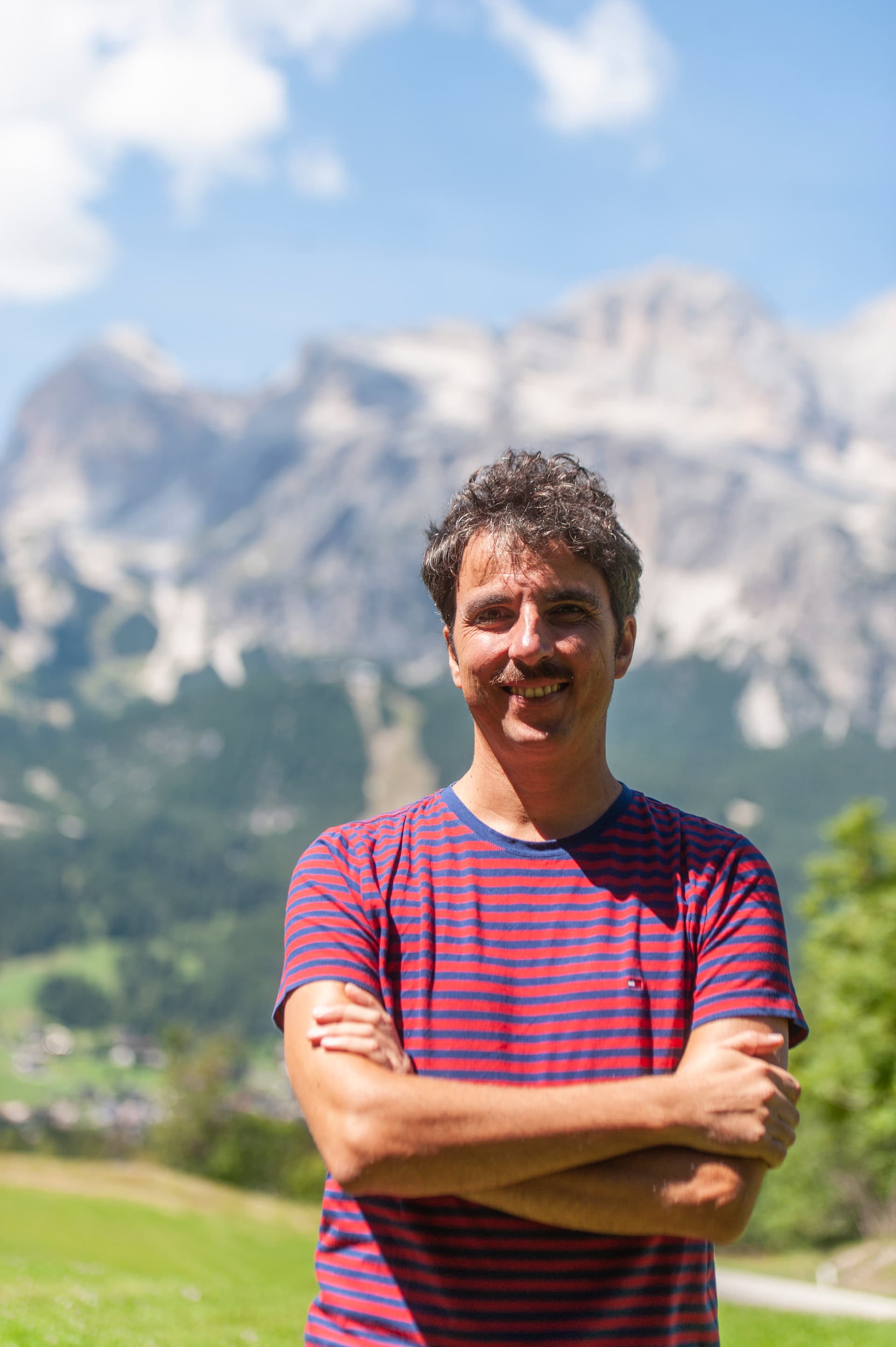 Cortina è tua. Dolomiti frontiera aperta di Una Montagna di Libri Cortina d'Ampezzo Cortina è tua. Dolomiti frontiera aperta-Una Montagna di Libri Cortina d'Ampezzo