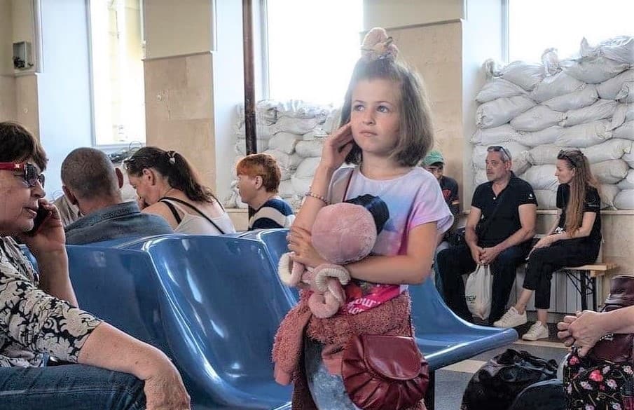 UNICEF PER I BAMBINI DELL' UCRAINA di UNICEF Italia UNICEF PER I BAMBINI DELL' UCRAINA -UNICEF Italia