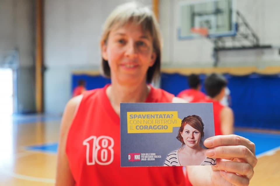 MAXIBASKET: DONNE PER LE DONNE! di Maxibasket Donne Milano MAXIBASKET: DONNE PER LE DONNE!-Maxibasket Donne Milano