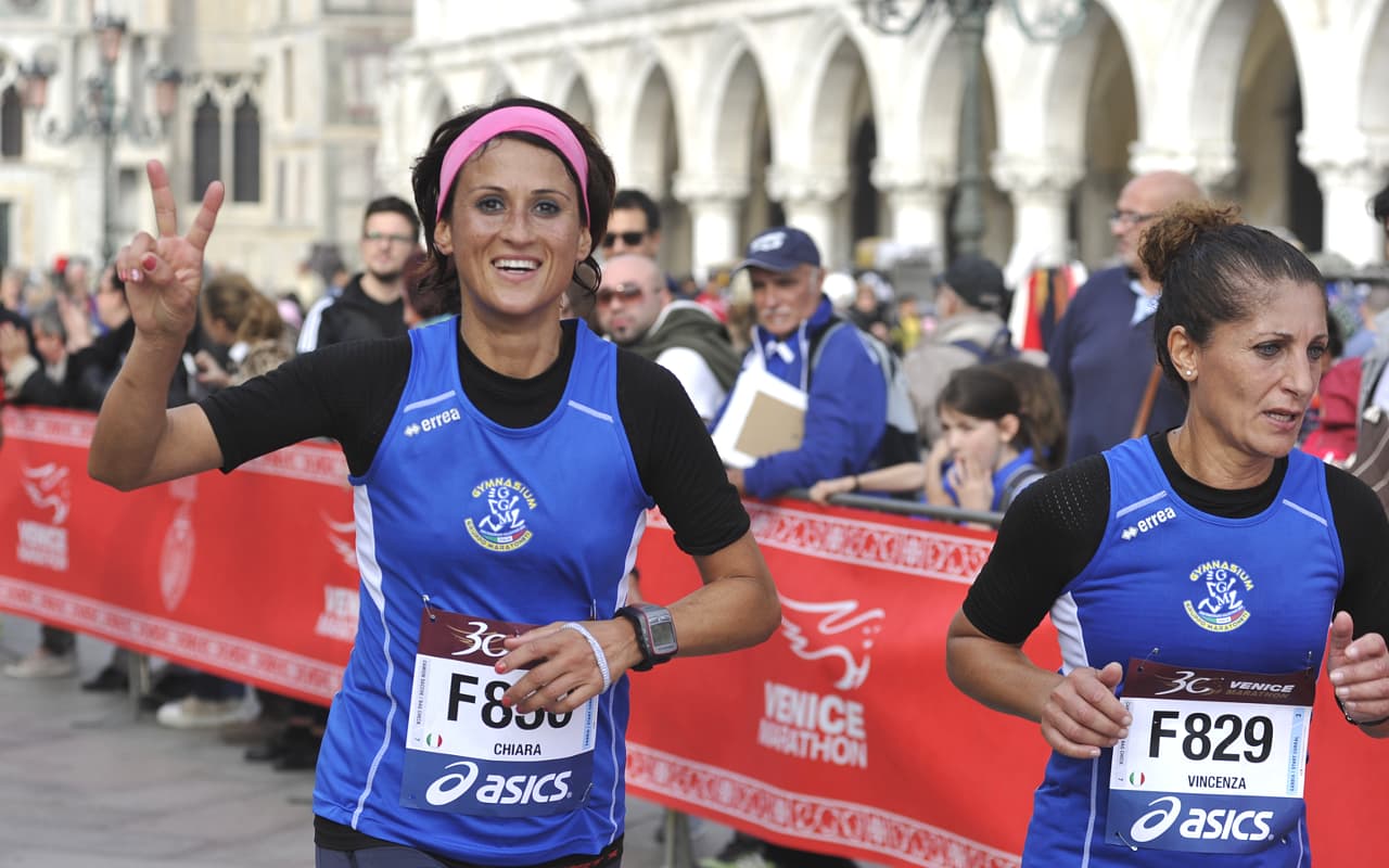 #oggicorroperAIRC Venice Marathon 2022 di Fondazione AIRC #oggicorroperAIRC Venice Marathon 2022-Fondazione AIRC