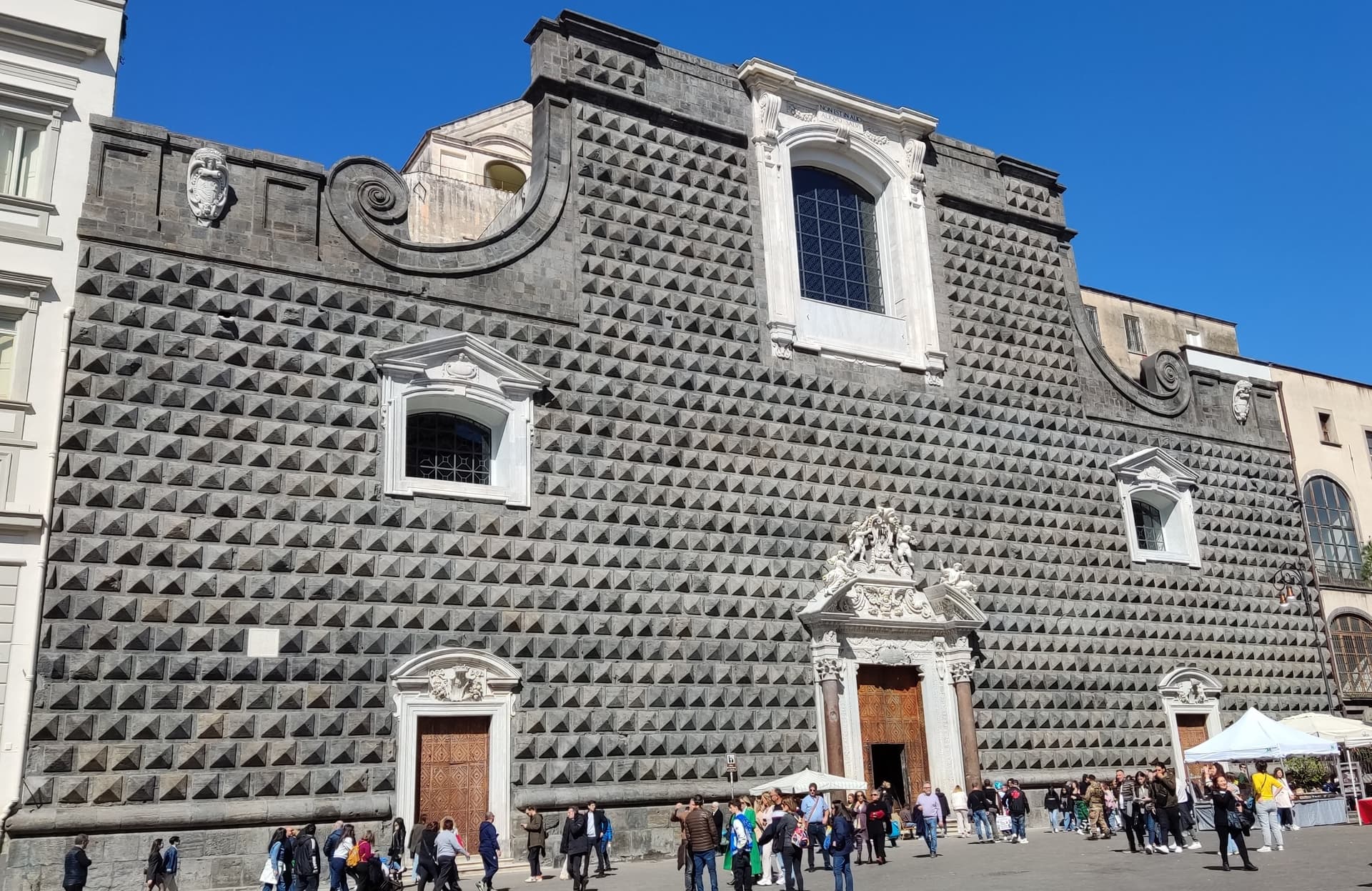 Manutenzione oratorio S Giuseppe Moscati di Gesù Nuovo Napoli Manutenzione oratorio S Giuseppe Moscati-Gesù Nuovo Napoli