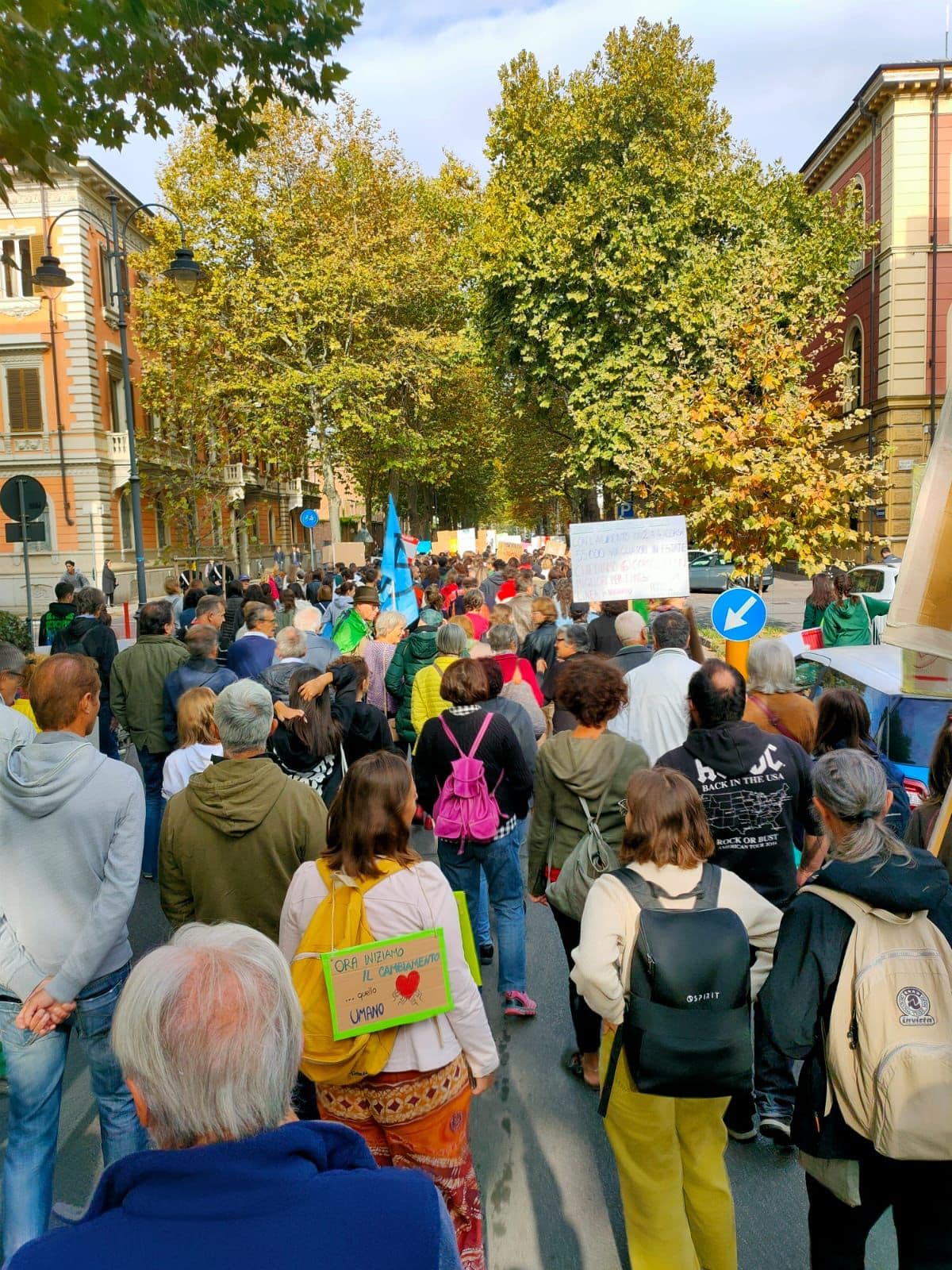 Sostieni Fridays For Future Cuneo di Circolo Legambiente Cuneo Sostieni Fridays For Future Cuneo-Circolo Legambiente Cuneo