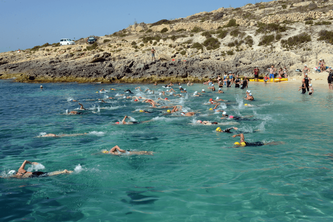 SWIMforLIFC anche a Capodanno di LIFC Onlus SWIMforLIFC anche a Capodanno-LIFC Onlus