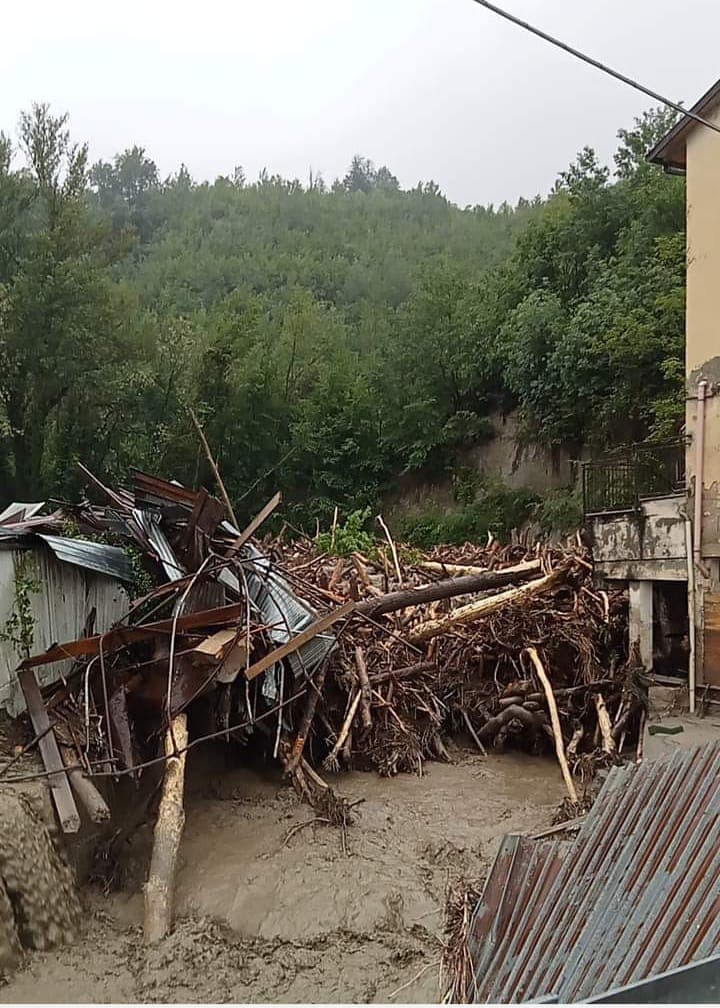 Insieme per l'Appennino di CIRCOLO POPOLARE LA QUERCIA Insieme per l'Appennino-CIRCOLO POPOLARE LA QUERCIA