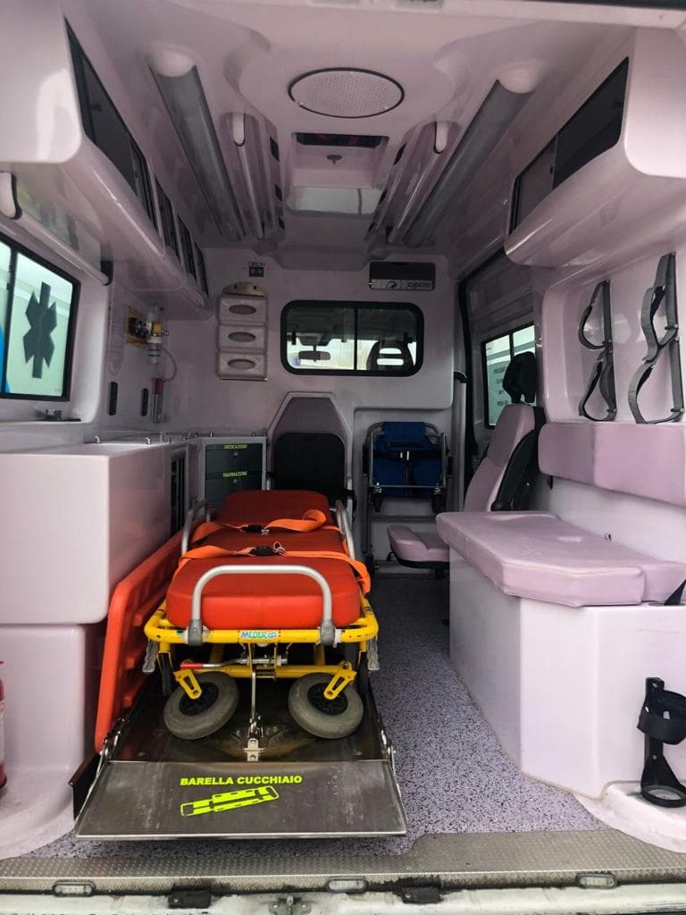 UN'AMBULANZA PER LA COMUNITÀ di ANC Asiago UN'AMBULANZA PER LA COMUNITÀ-ANC Asiago