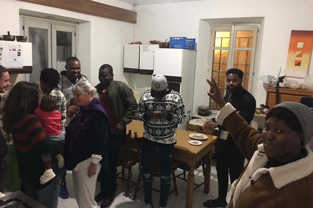 UNA CUCINA IN CANTIERE! di PRO-TETTO UNA CUCINA IN CANTIERE!-PRO-TETTO