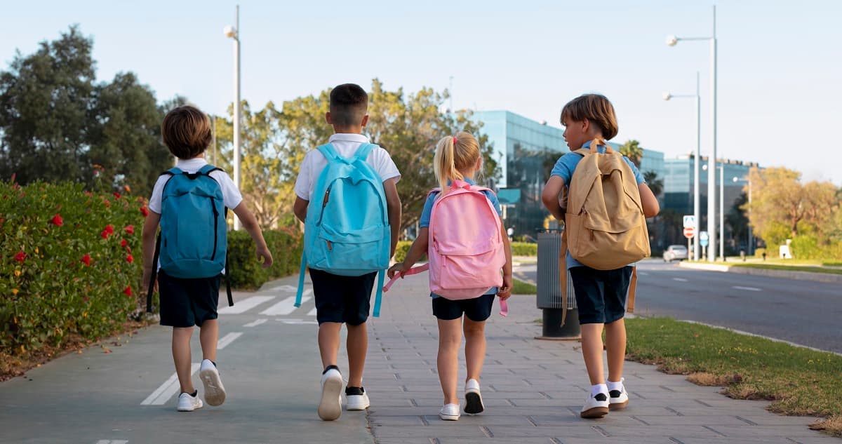 Back to School: Operazione Zaino Pieno di Associazione CAF Back to School: Operazione Zaino Pieno-Associazione CAF