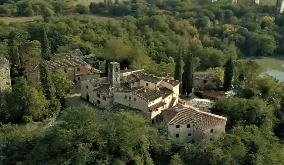 Giovani nemici, insieme per la Pace! di Rondine Cittadella della Pace Giovani nemici, insieme per la Pace!-Rondine Cittadella della Pace