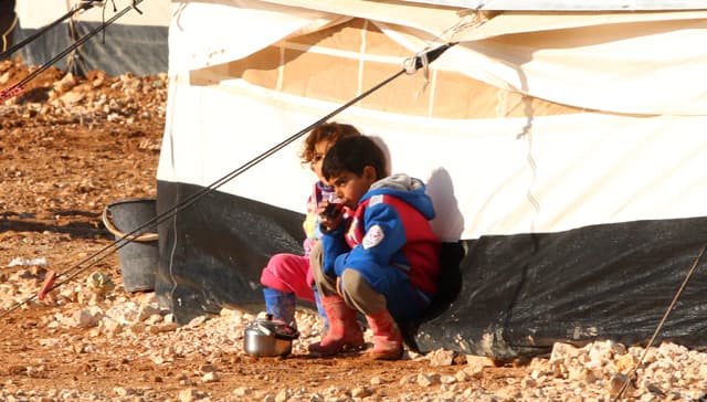 NATALE PER I PICCOLI RIFUGIATI SIRIANI di GLOBAL HUMANITARIA NATALE PER I PICCOLI RIFUGIATI SIRIANI-GLOBAL HUMANITARIA