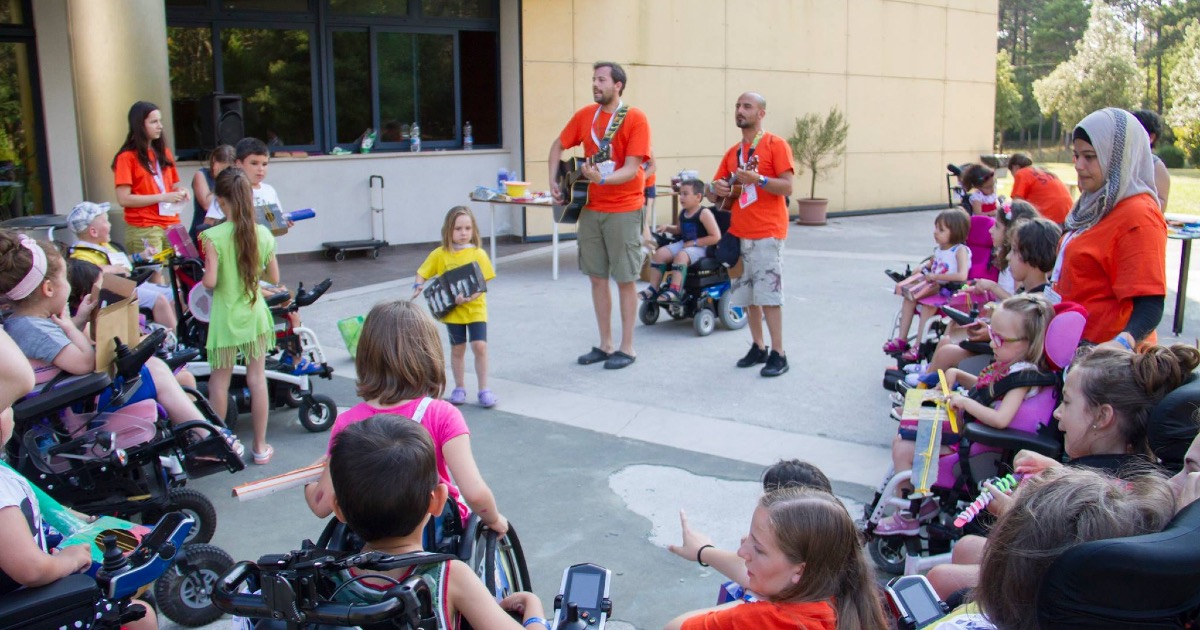 Jingle Squats Biomeccanica e solidarietà-Gabriele Trotta