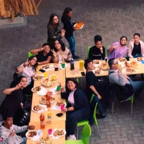 Un buono aperitivo per la festa di inaugurazione