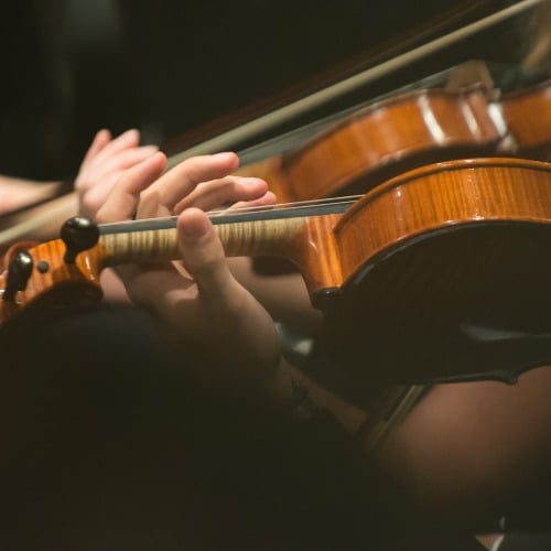 Entra nel dietro le quinte del primo concerto