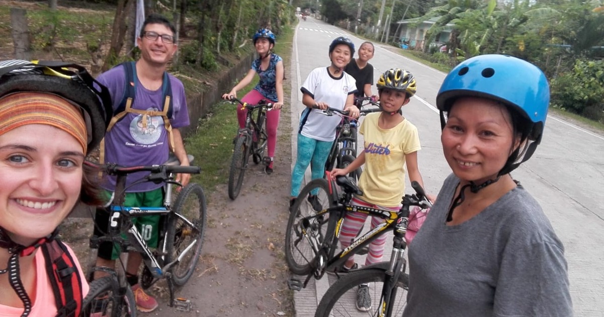 In bici sotto le palme di Elisa Gabrieli In bici sotto le palme-Elisa Gabrieli