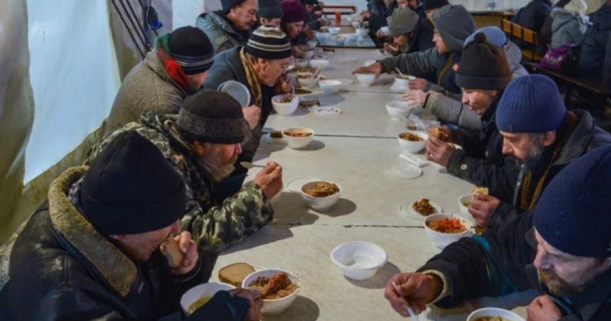 Tutti insieme diamo una mano-Adelina Franco
