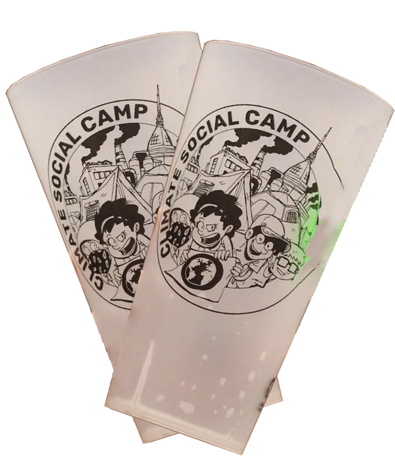 Due bicchieri del Climate Social Camp