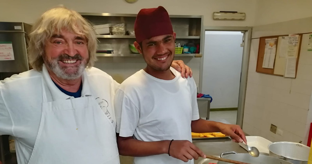 A tavola assieme-Claudio Piccolo