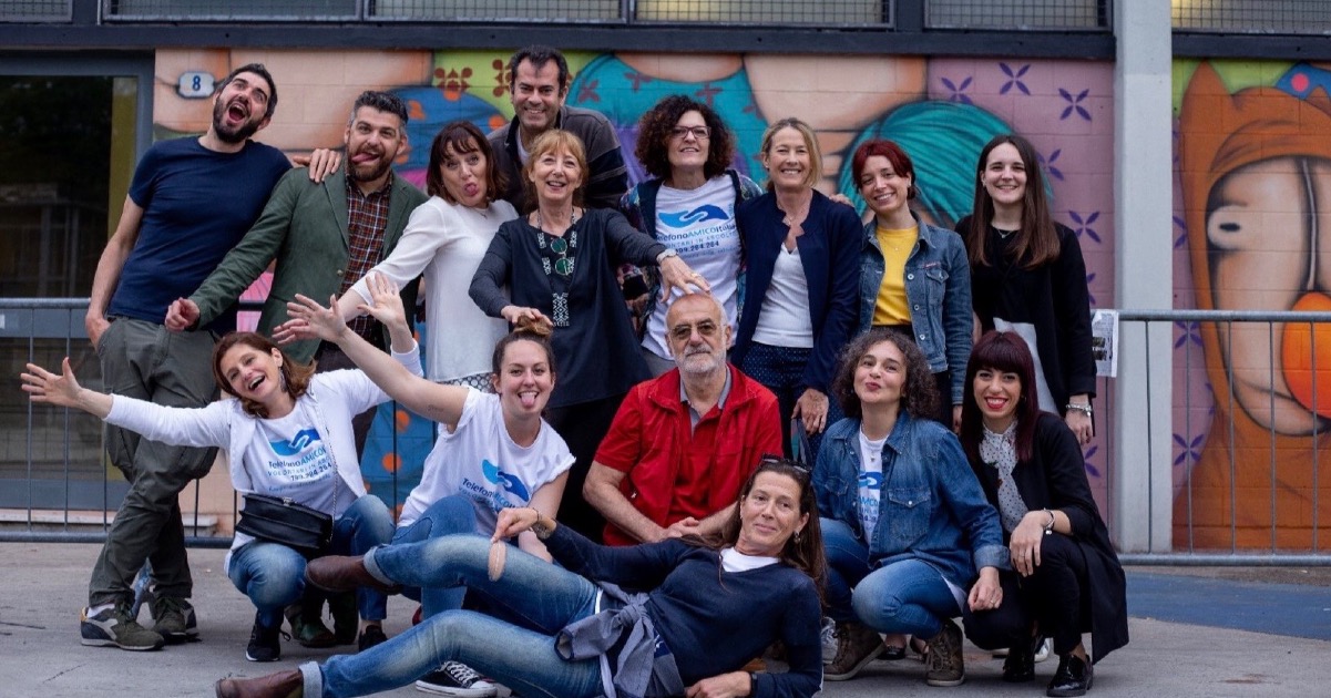 AIUTAMI A SUPPORTARE TELEFONO AMICO di Antonio Iovieno AIUTAMI A SUPPORTARE TELEFONO AMICO -Antonio Iovieno