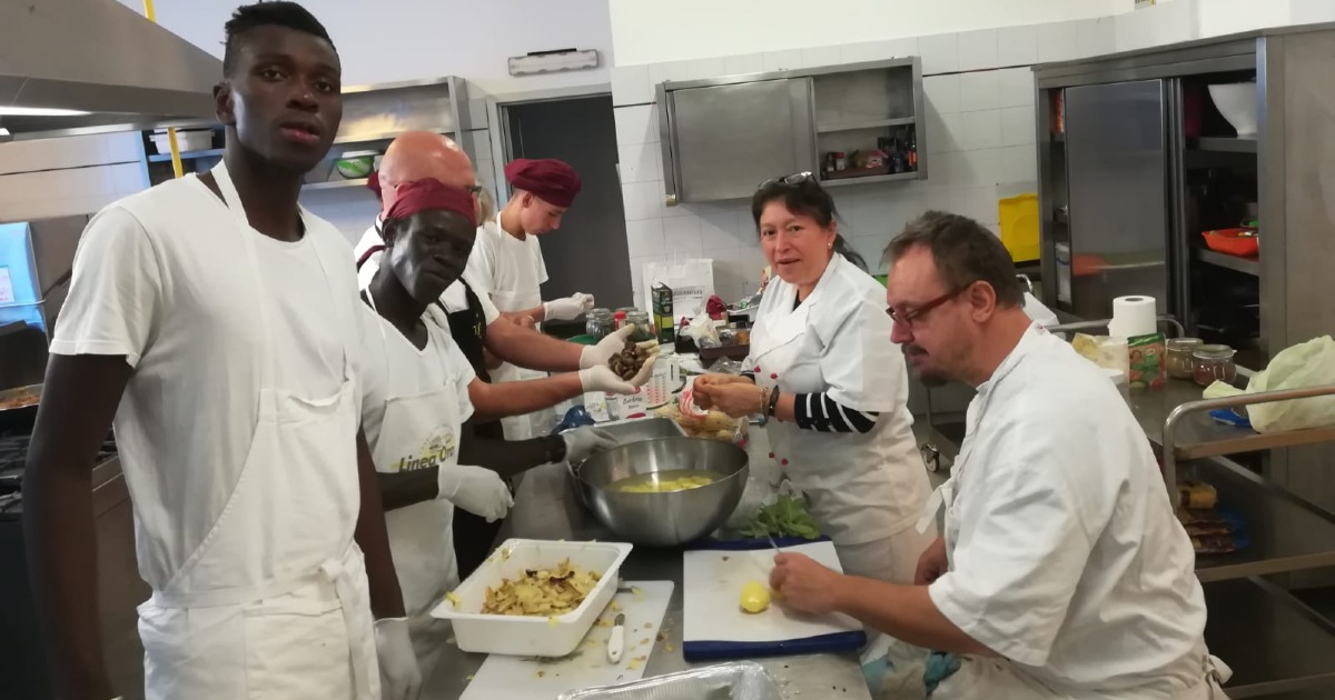 Un aiuto solidale-Stefano Tamiglio