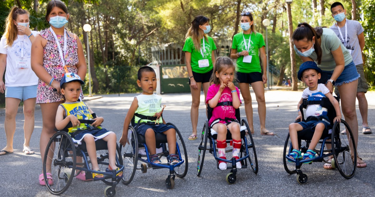 Parte della Ciurma. Parte della nave. di Marco Motola Parte della Ciurma. Parte della nave. -Marco Motola