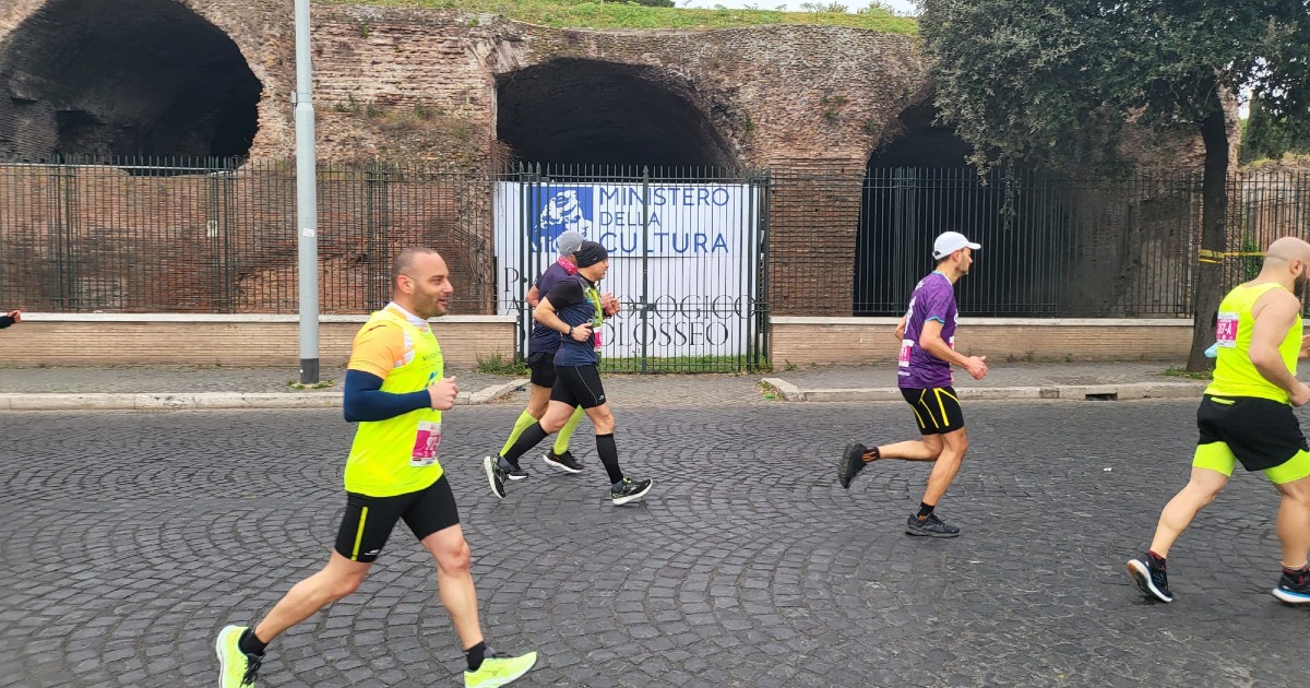 Run4Alz di Cristianomaria Falcone Run4Alz-Cristianomaria Falcone