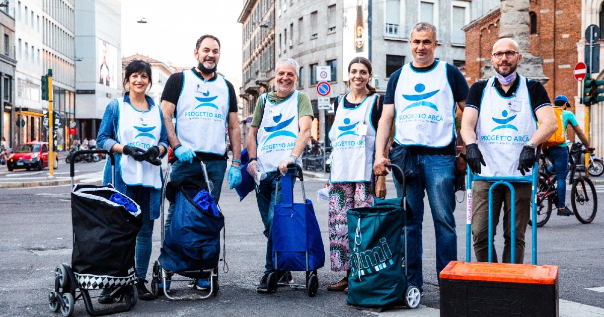 Tu offri un pasto e poi lo porto io ;) di Antonio Rainò Tu offri un pasto e poi lo porto io ;)-Antonio Rainò