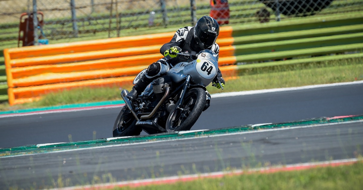 IN PISTA CON L'AFRICA 2021 di Marco Visona' IN PISTA CON L'AFRICA 2021-Marco Visona'