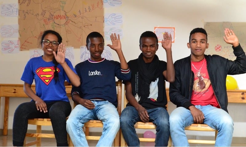 SEMINIAMO EDUCAZIONE NUTRIAMO IL FUTURO di Educatori senza Frontiere SEMINIAMO EDUCAZIONE NUTRIAMO IL FUTURO-Educatori senza Frontiere