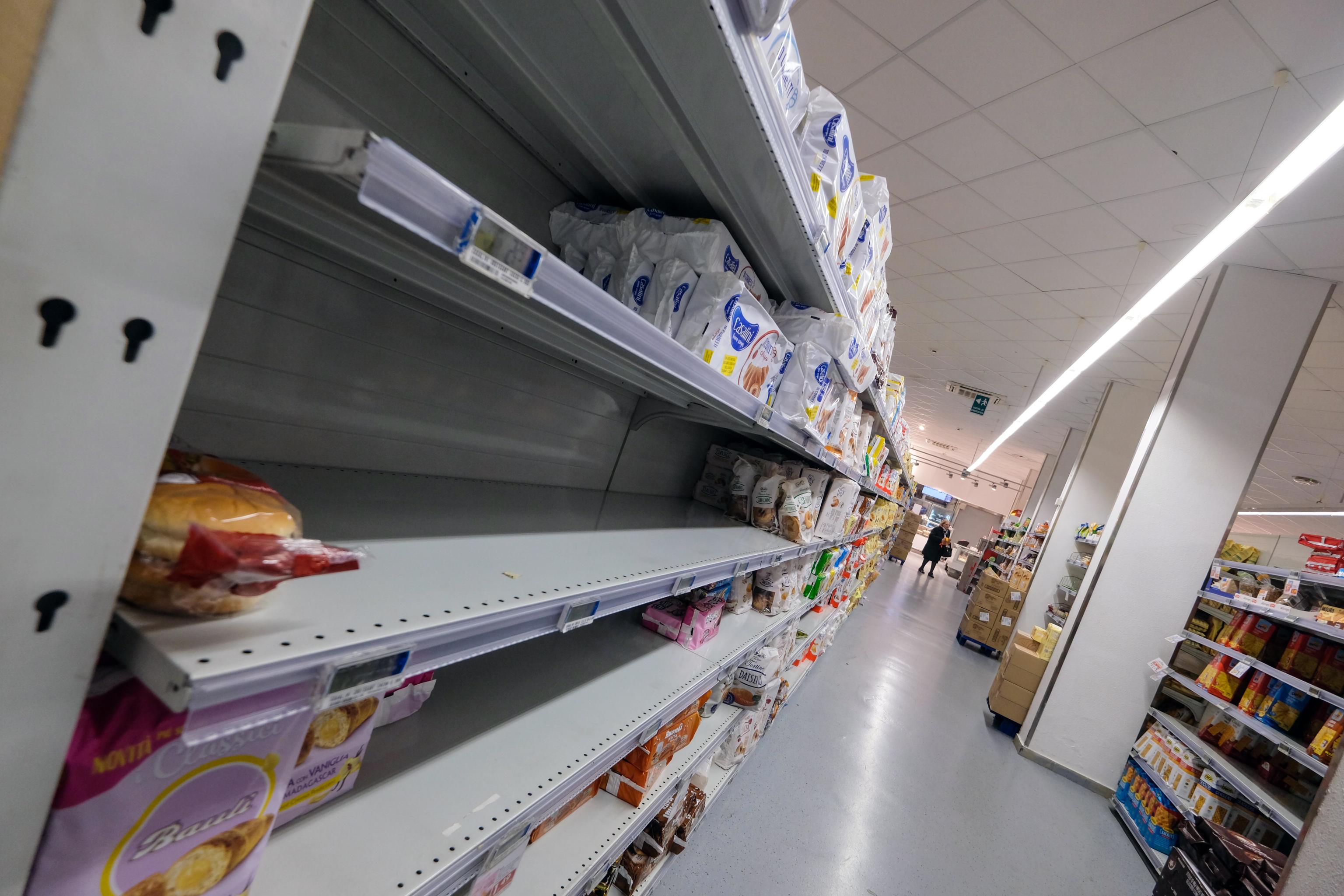 Zona Rossa CoVid-19: acquisto cibo di Emmaus per Caritas Lodigiana Zona Rossa CoVid-19: acquisto cibo-Emmaus per Caritas Lodigiana