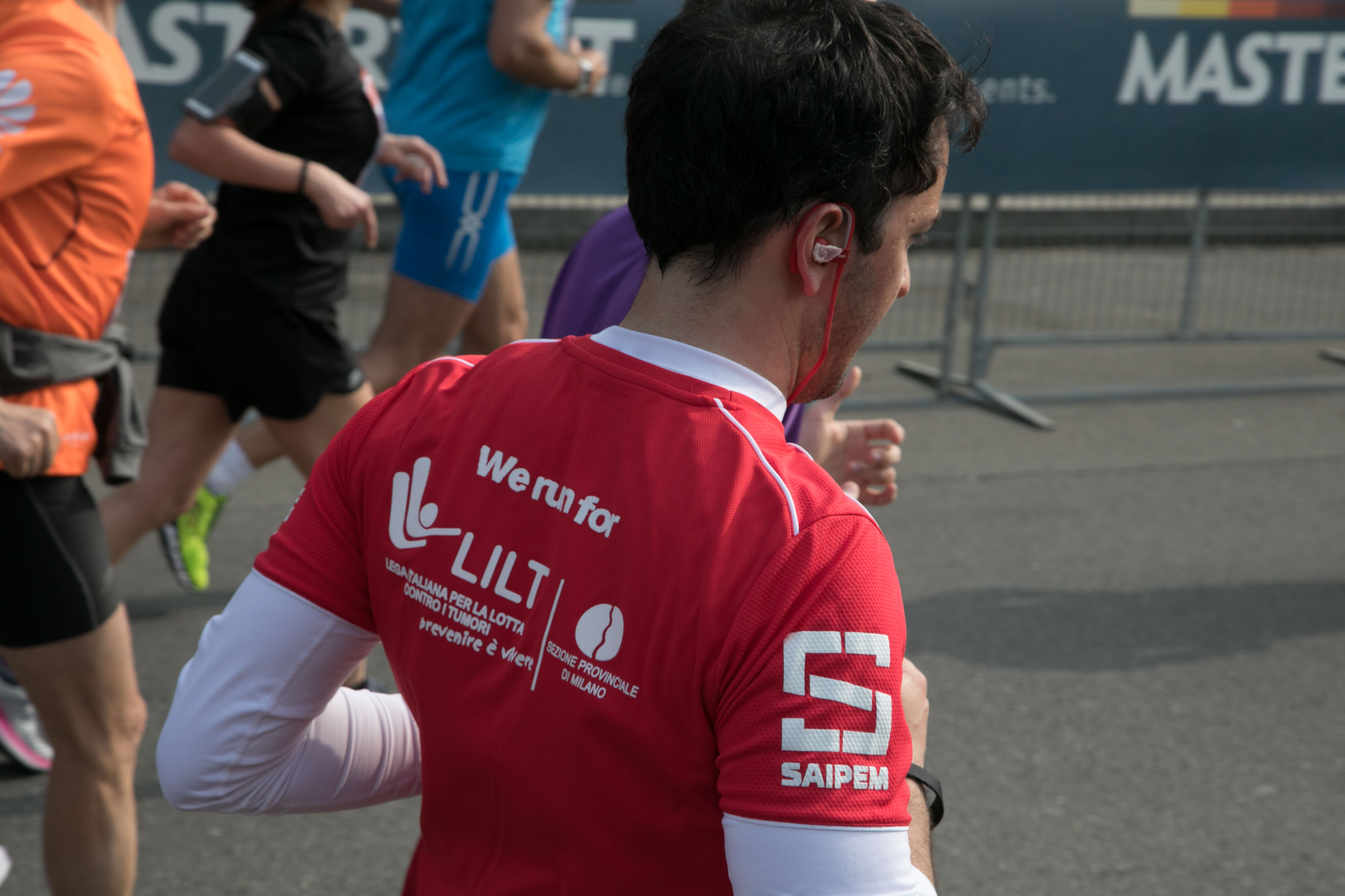 CORRI PER STARE BENE E PER FAR DEL BENE! di Fondazione LHS – Leadership in Health & Safety CORRI PER STARE BENE E PER FAR DEL BENE!-Fondazione LHS – Leadership in Health & Safety