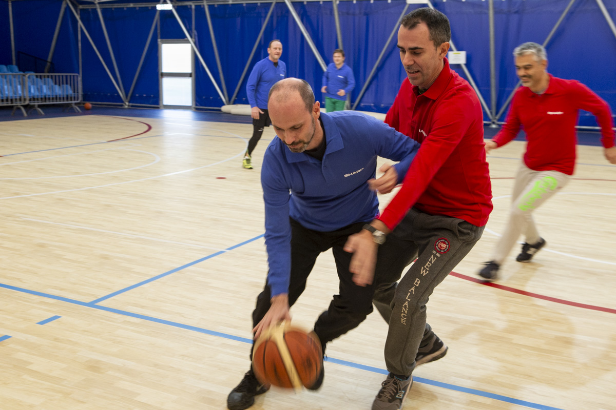 Corriamo per i bambini! di Gruppo Industriale VESIT SpA Corriamo per i bambini!-Gruppo Industriale VESIT SpA