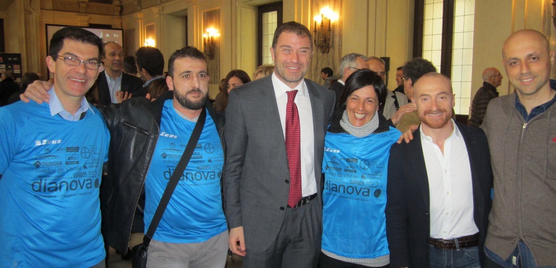 Diamo un (IN)taglio al passato!!-Anna Maria Maceli