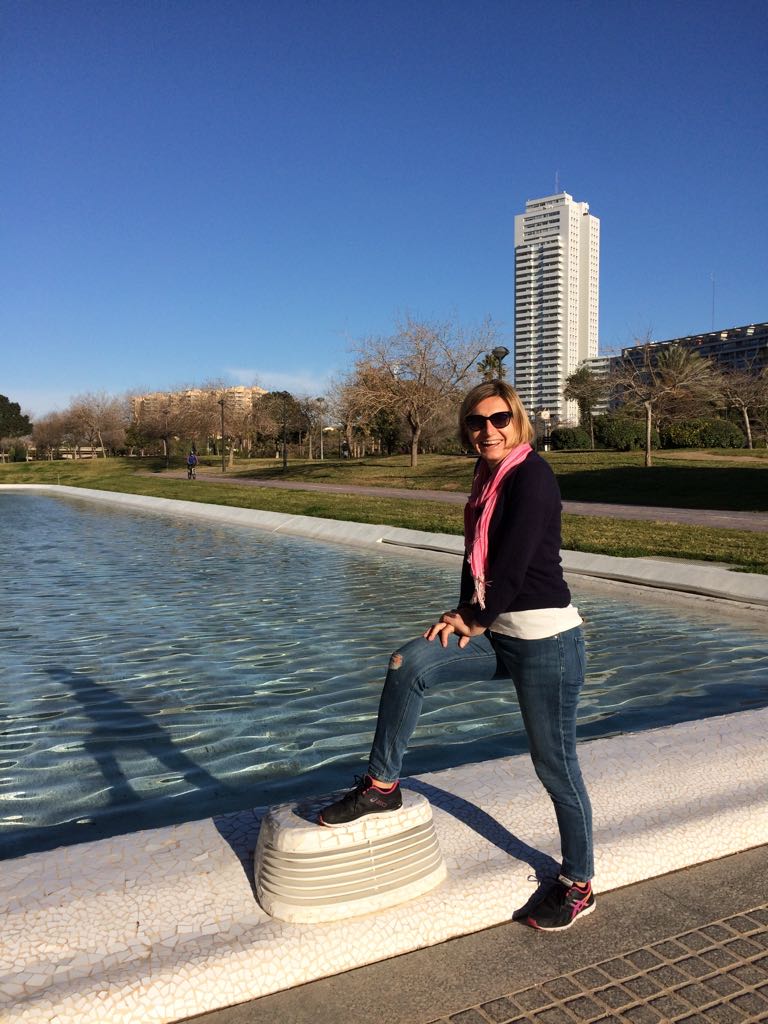 "BATTI LE MANI GIUSTAMENTE"-MORENA CRIPPA