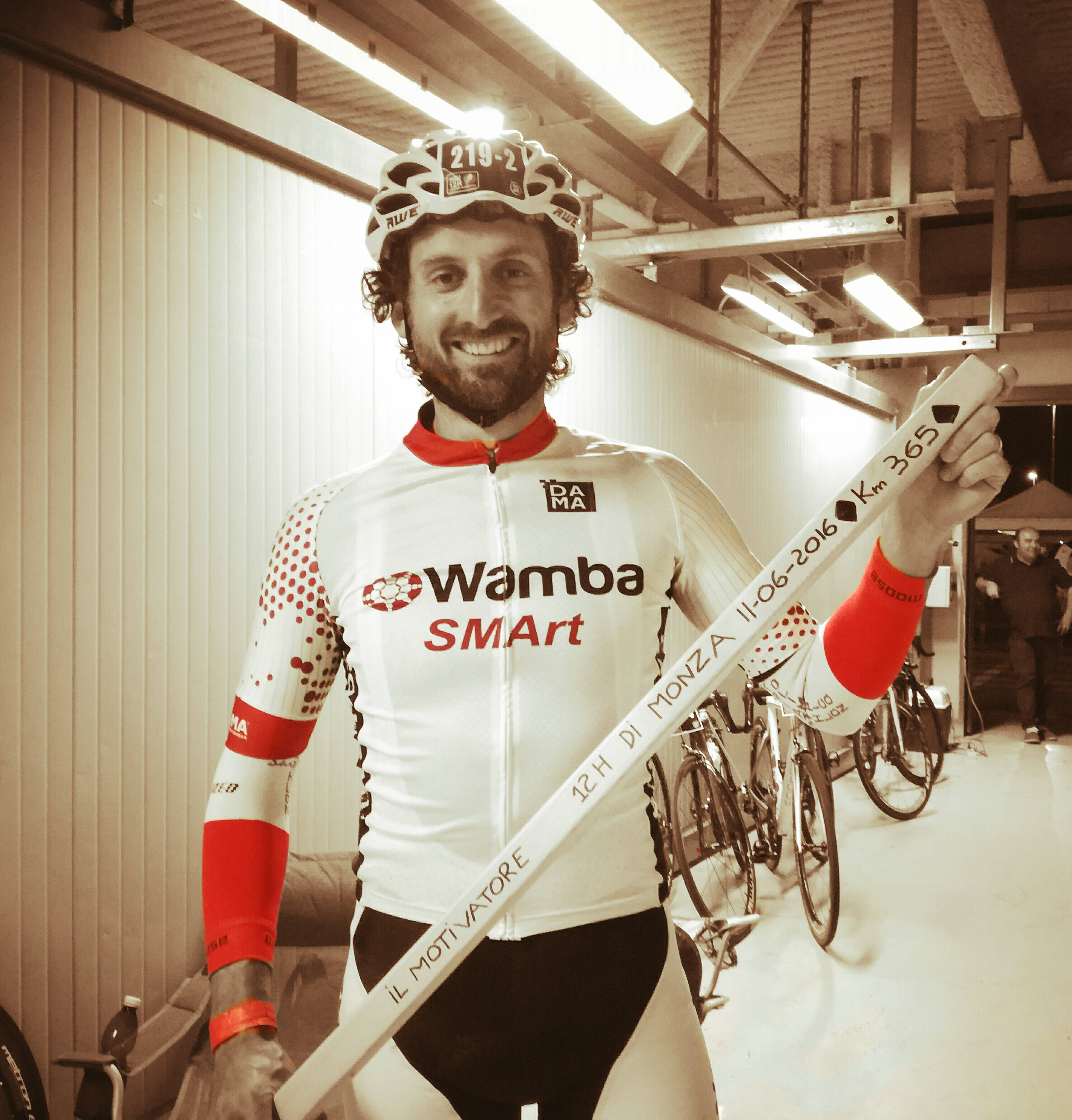 400 km dal tramonto all'alba-Marco Caggiati