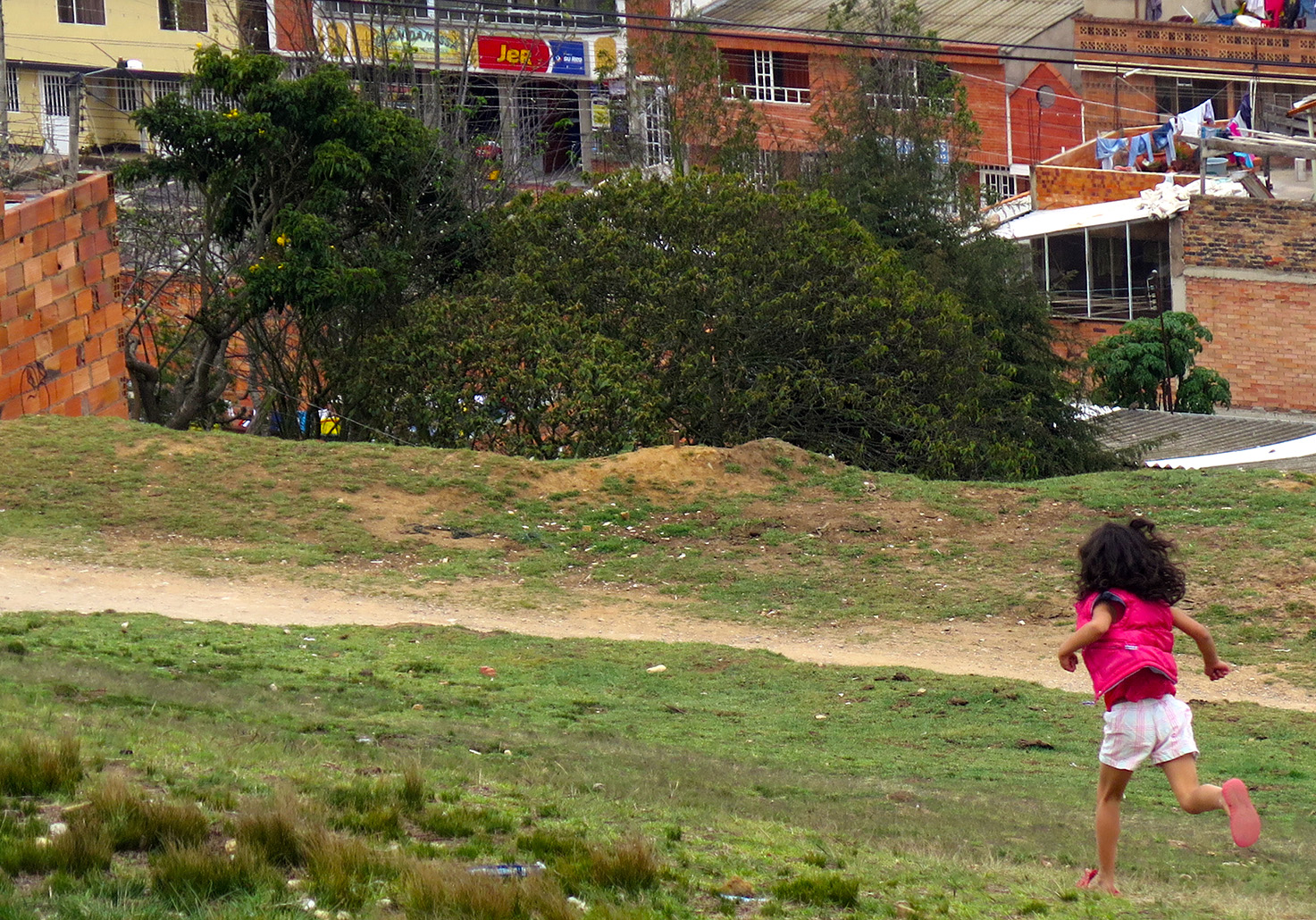 Emergenza Casa in Colombia di Antonio Magarò Emergenza Casa in Colombia-Antonio Magarò