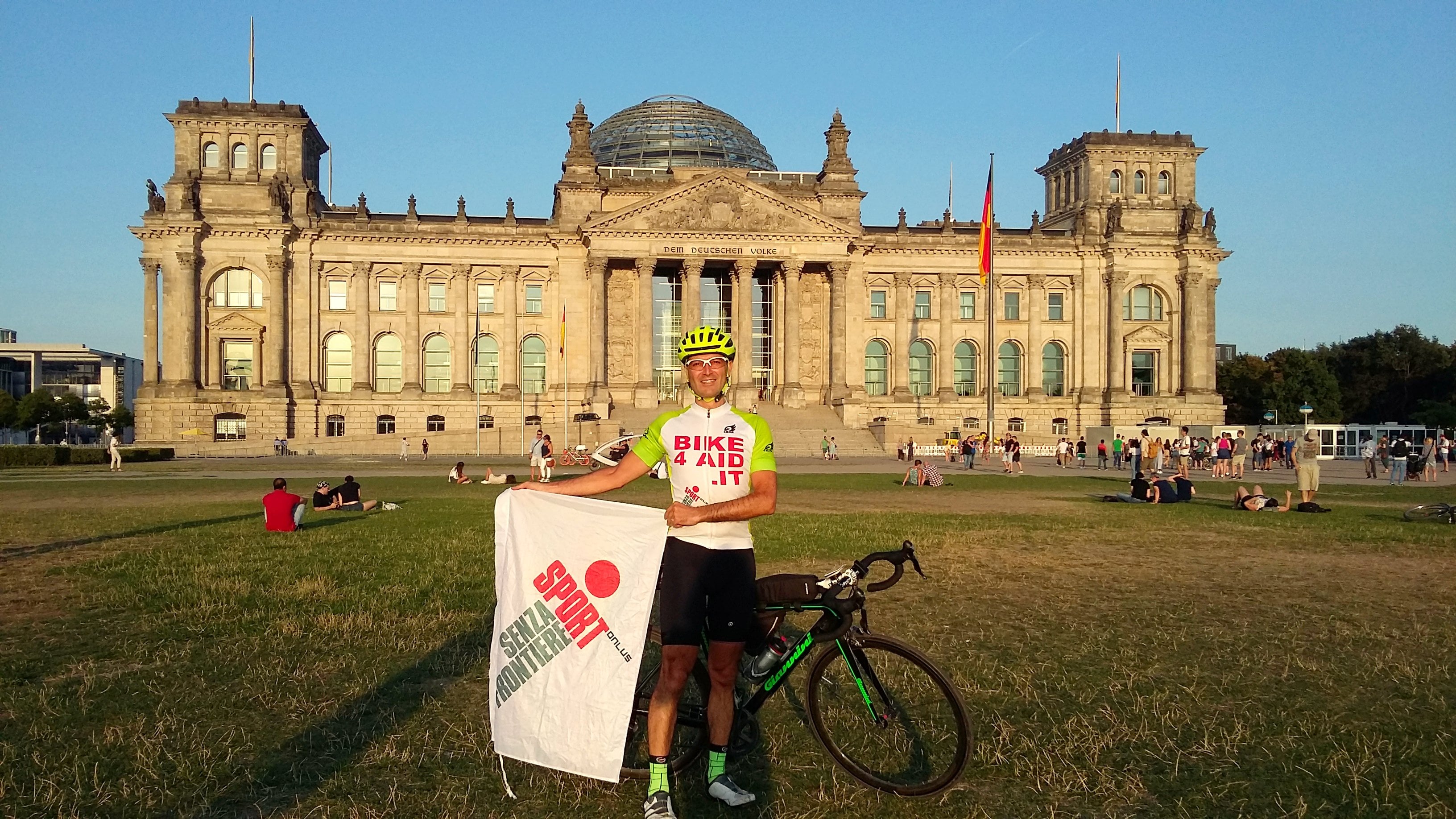 2000 km in bici per i bambini di SSF di Francesco Dell'Arso 2000 km in bici per i bambini di SSF-Francesco Dell'Arso