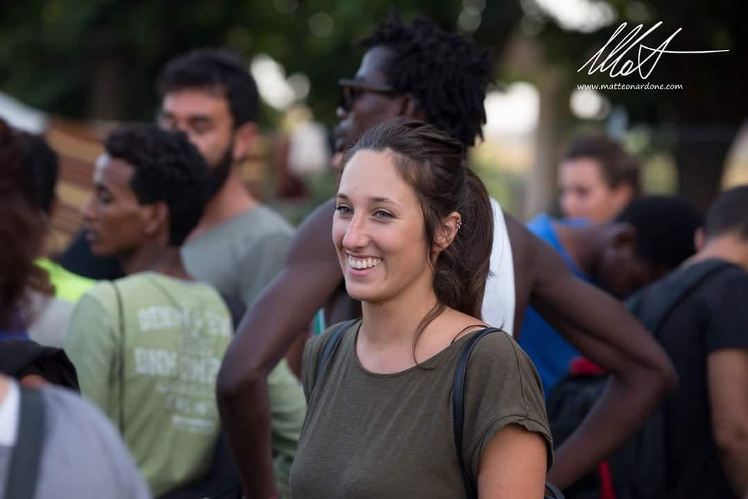 Gli "straccia" ci mettono la faccia! di Sonia Ravera Gli "straccia" ci mettono la faccia!-Sonia Ravera