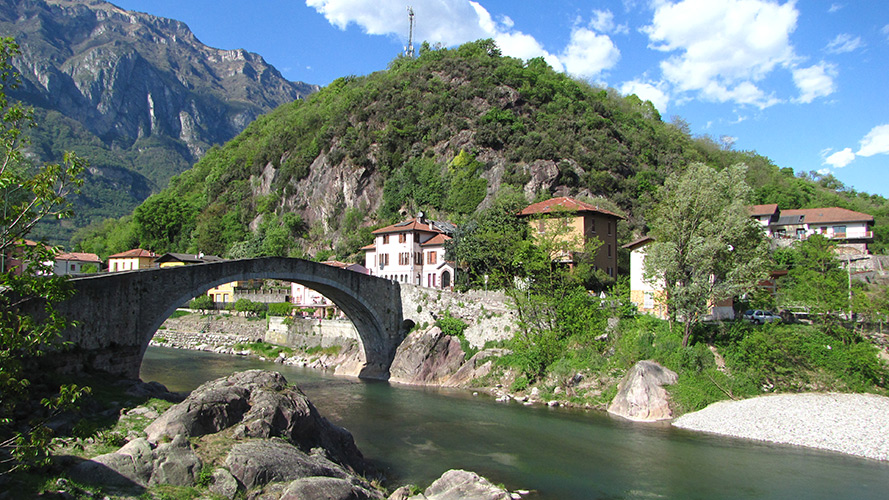 STAFFETTE CAMUNE ALLA MILANO MARATHON-linda donini