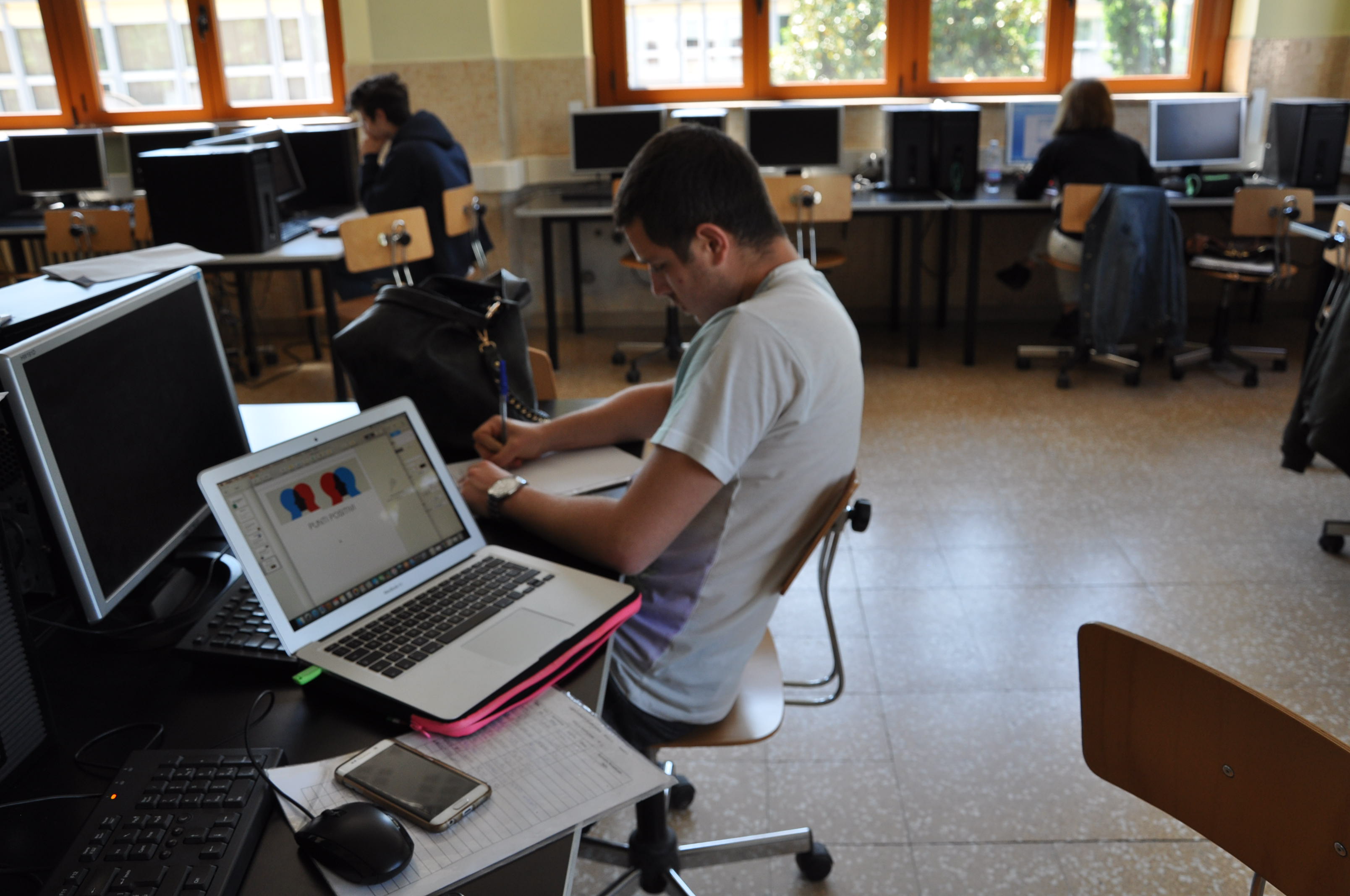 Sbullizziamo: insieme scuola e carcere-Jessica Abbascià