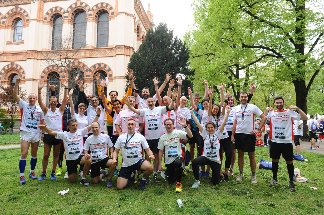 Last minute on the road again! di Antonio Trimboli Last minute on the road again!-Antonio Trimboli