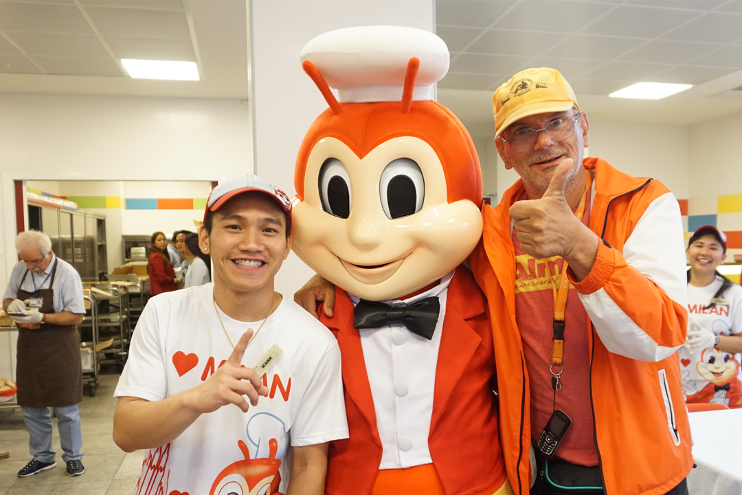 Jollibee run for #PartiColPiedeGiusto! di Abegail Cariaga Reyes Jollibee run for #PartiColPiedeGiusto! -Abegail Cariaga Reyes